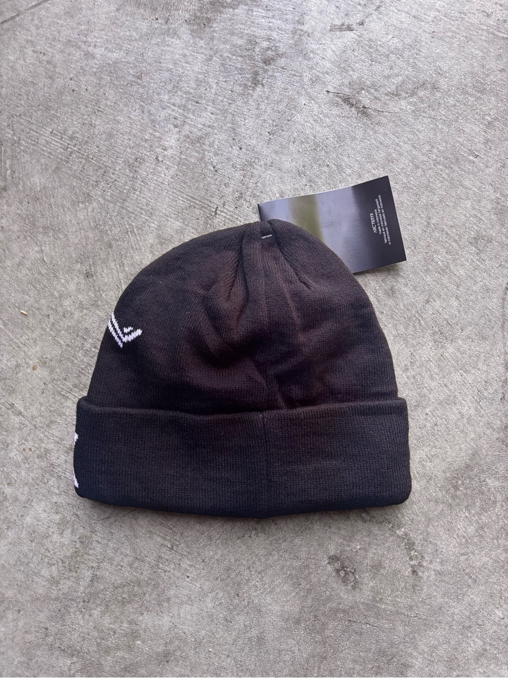 Arc'teryx Black Beanie with White Logo Knit - Picture 2 of 2